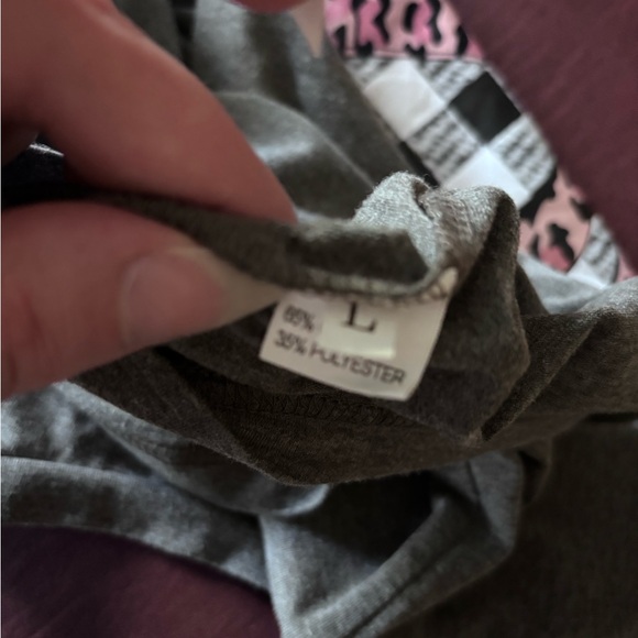 Gray Pumpkin Graphic T-Shirt - Picture 4 of 4